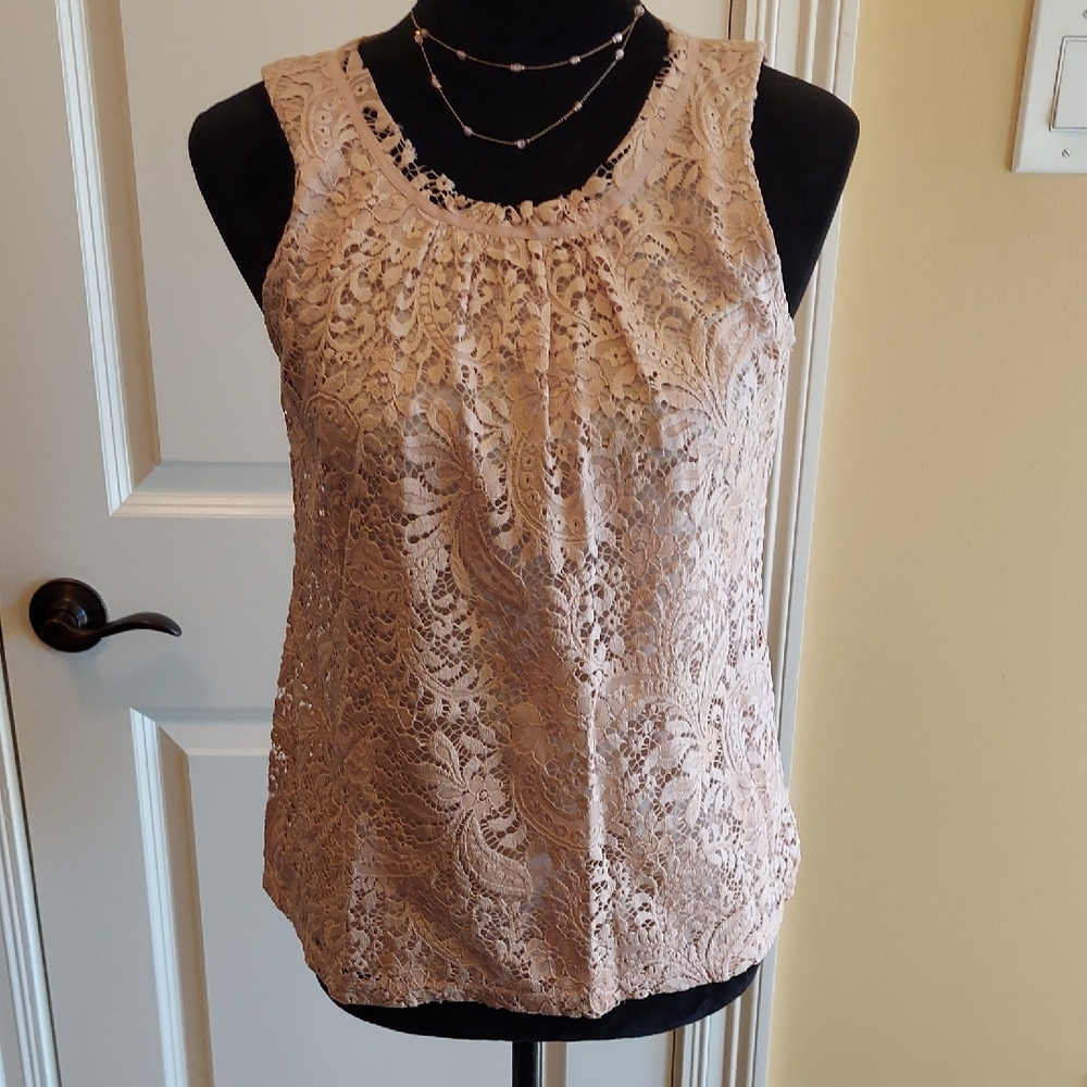 Loft Elegant Lace Sleeveless Top